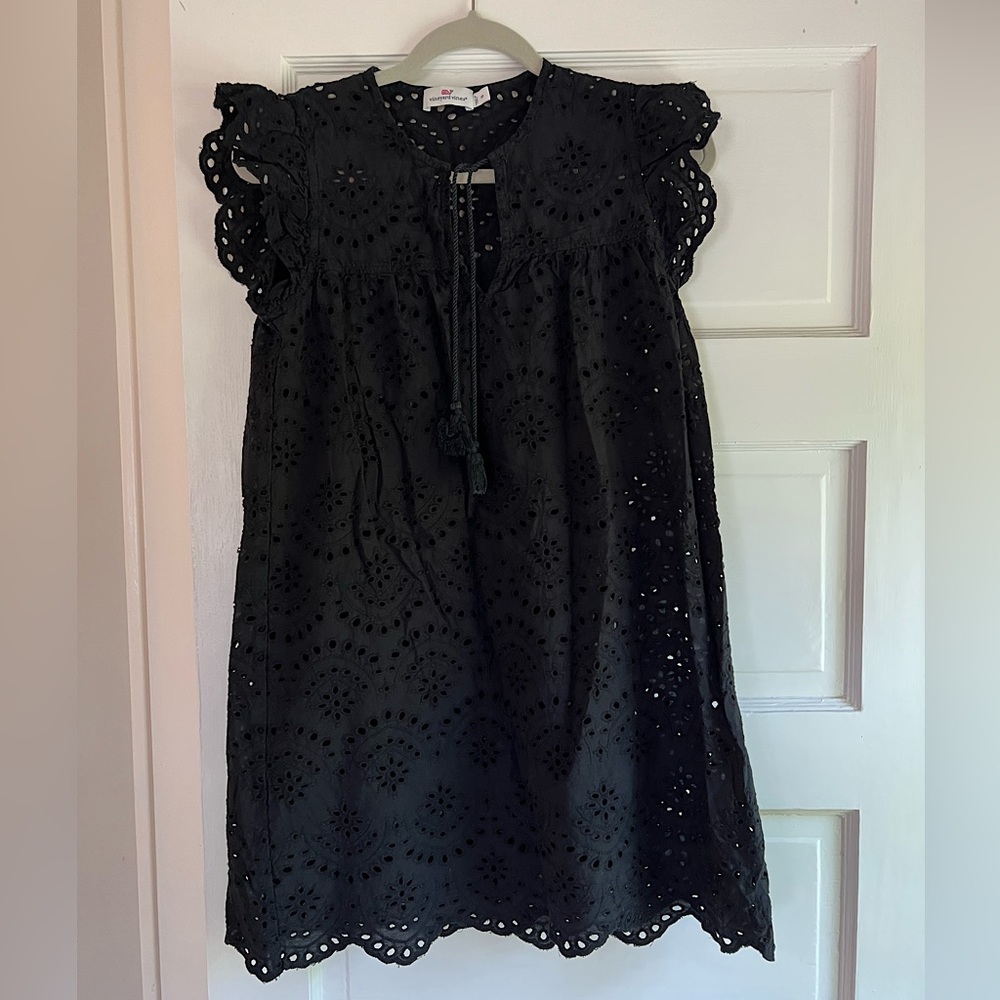 Vineyard Vines black eyelet beach cover up / dress